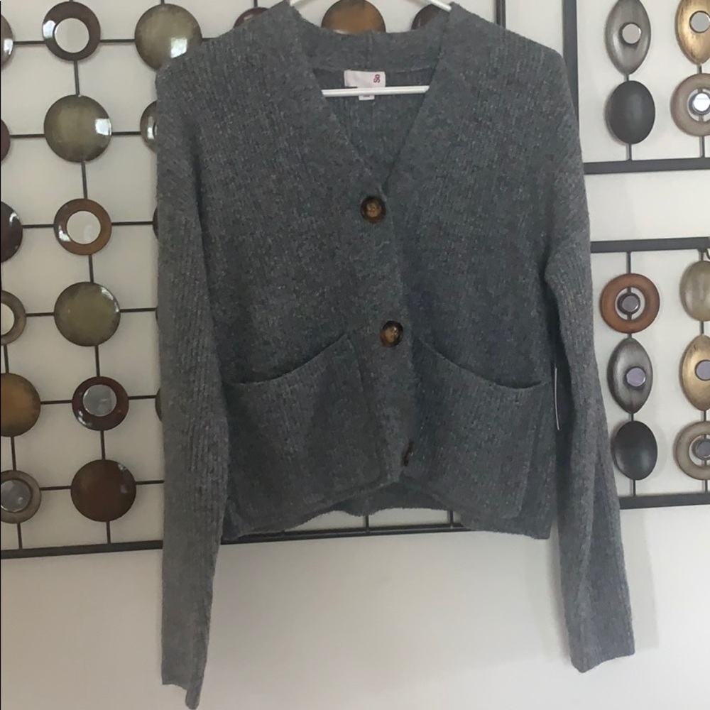 SO NWT gray buttoned cardigan